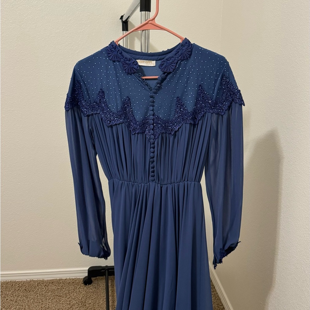 Elegant Blue Long Sleeve Dress